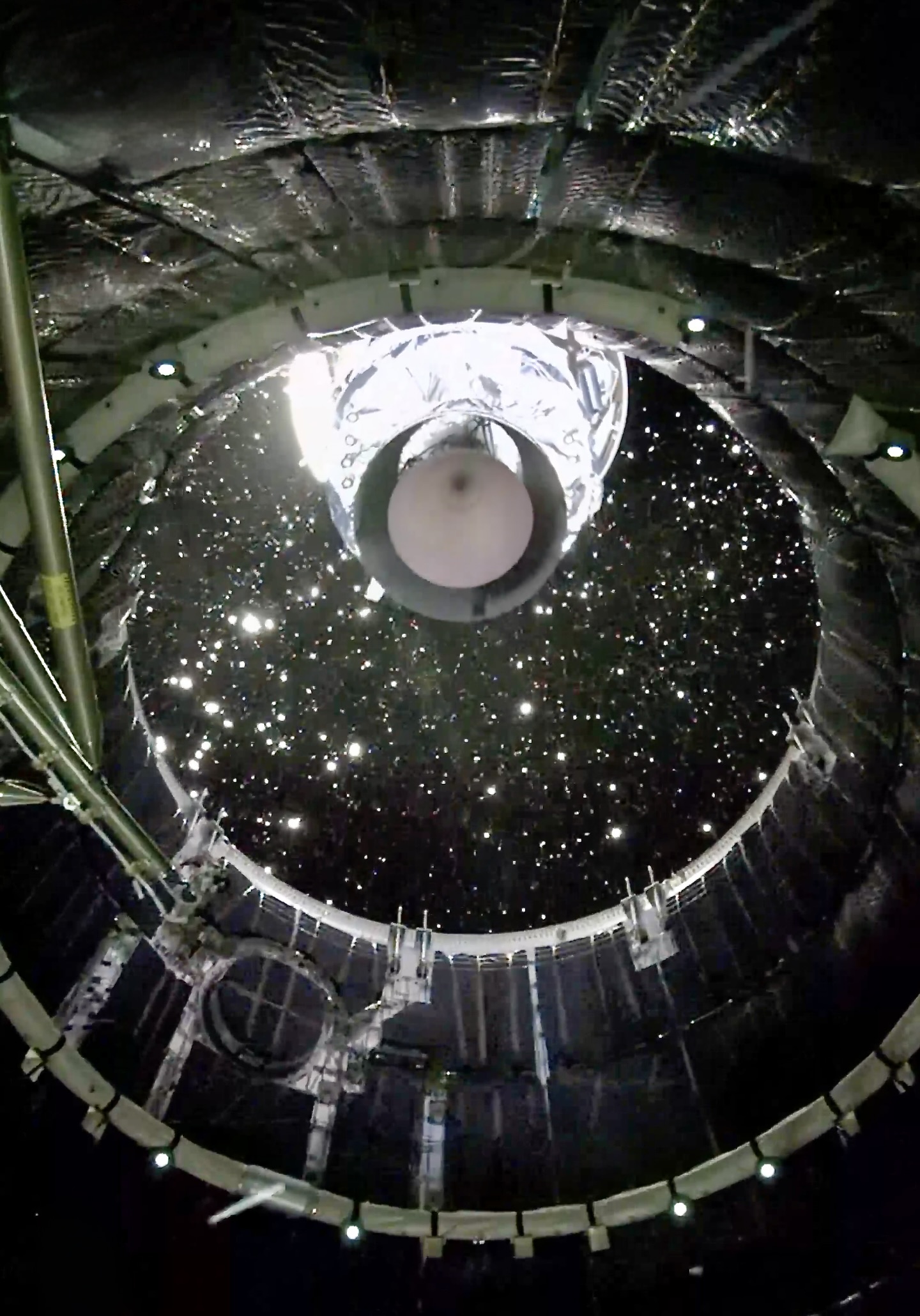 Space Portal — The Best Image from NASA’s Artemis II Launch